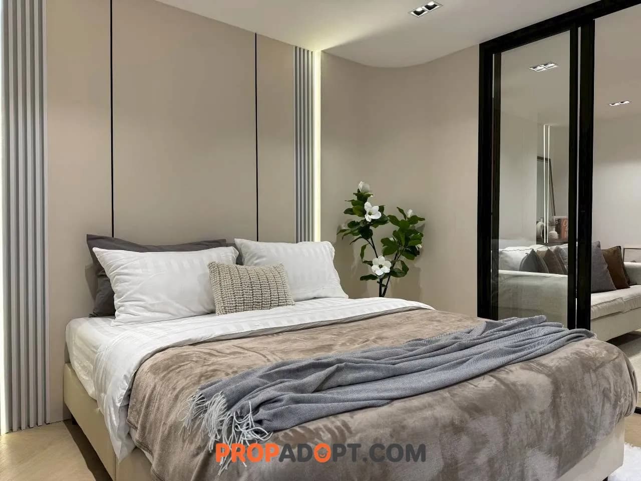 SRITHANA CONDO 2, Huay Kaew