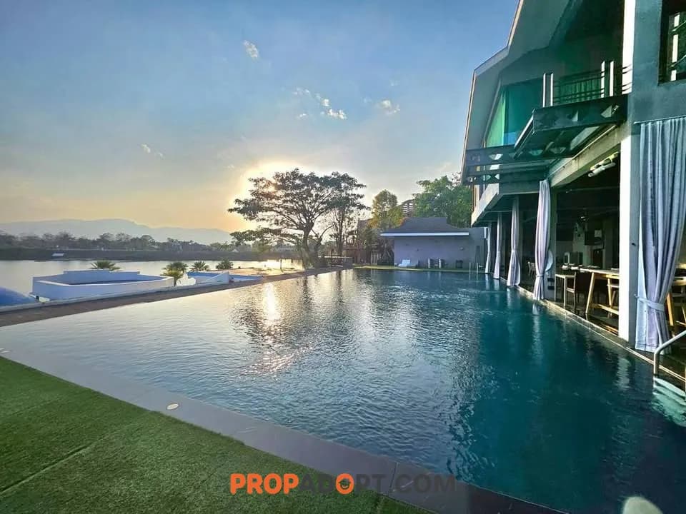 Luxury villa for rent in Mae Jo, lake view